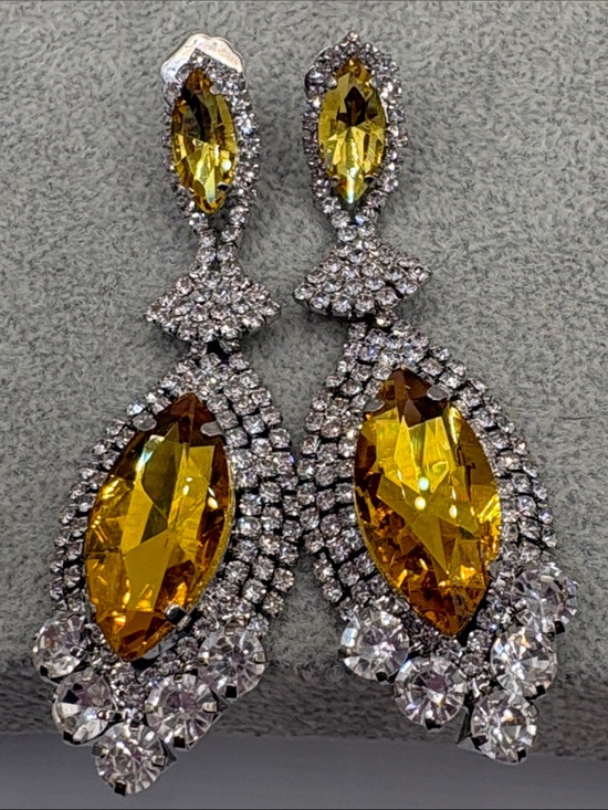 Jewelry - Yellow & White Austrian Crystal Earrings 3” long NWOTS